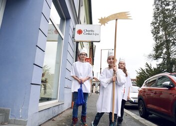 Tříkrálová sbírka 2026: Pomozte rozhýbat Českolipsko – nejen darem, ale i vlastní koledou