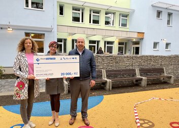 Již deset let podporuje Ewals Cargo Care Charitu Česká Lípa