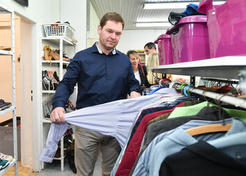 Darovat na Ladech, vyzvedávat na Severu, nakupovat všude